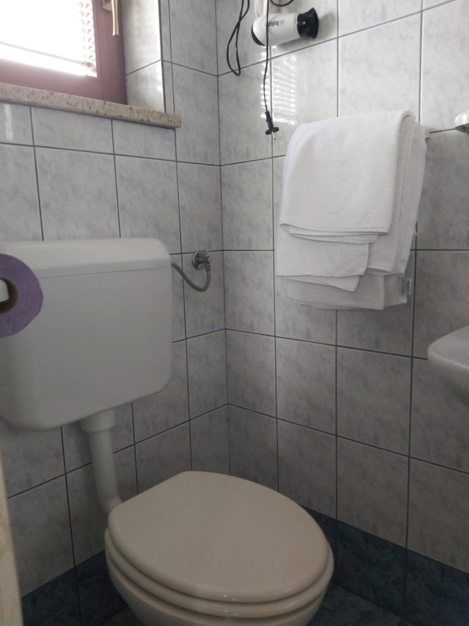 Rooms Zagon Postojna Exterior foto